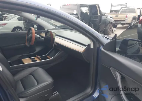 2020 Tesla Model Y Long Range Dual Motor All-Wheel Drive from USA, damaged, VIN 5YJYGDEE1LF015607